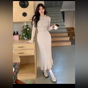 DAZY Mermaid Hem Long Sleeves Sweater Dress size Medium